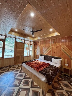 1 bedroom, bed sheets