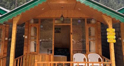 Moksha Cafe & Cottages: Your peaceful escape with stunning Kasol views!" 4