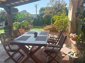 Outdoor dining - 119 - Livingtarifa Casa Ariza (Tarifa)