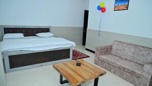 Deluxe Room - Hotel Red Inn (Jodhpur)