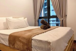 Room - Near Airport K Avenue Family Room (Donggongon)