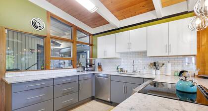 Loft View 53 :: Central Style