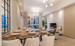 2 bedrooms - 2BR Maid Enjoy Sea Views Palm Jumeirah (Dubai)