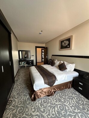 Laptop workspace, soundproofing, free WiFi - MBN Artama Hotel (Unaizah)