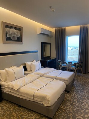ห้องดีลักซ์ทวิน, วิวเมือง | พื้นที่ทำงานแบบใช้แล็ปท็อป, ห้องเก็บเสียง, Wi-Fi ฟรี