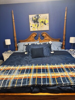 3 bedrooms, iron/ironing board, free WiFi, bed sheets - Cozy 3-bedroom 2 bath house in charming Mena with WiFi and AC (Mena)