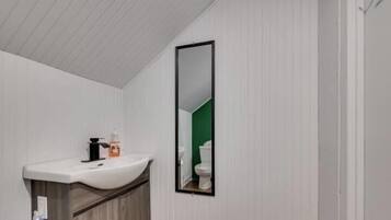 Towels, toilet paper