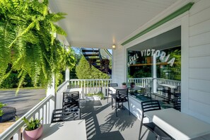 Terrace/patio - Hôtel victoria (Saint-Pascal)