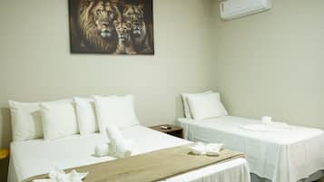 Rom – comfort | Bad | Dusj, hårføner, håndklær og såpe