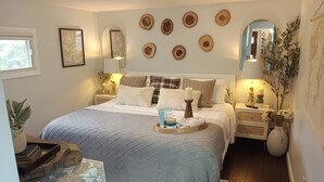 5 habitaciones, tabla de planchar con plancha y cuna de viaje 