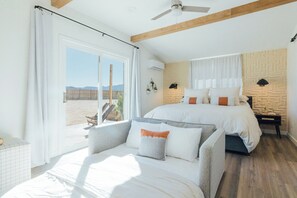 3 habitaciones, tabla de planchar con plancha y cuna de viaje 