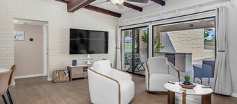 Charming Golf Course Home with Amazing Views – Your Perfect Retreat Awaits!