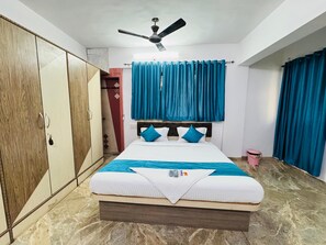 Deluxe Room | Free WiFi - Hotel Raksha Residency (Navi Mumbai)