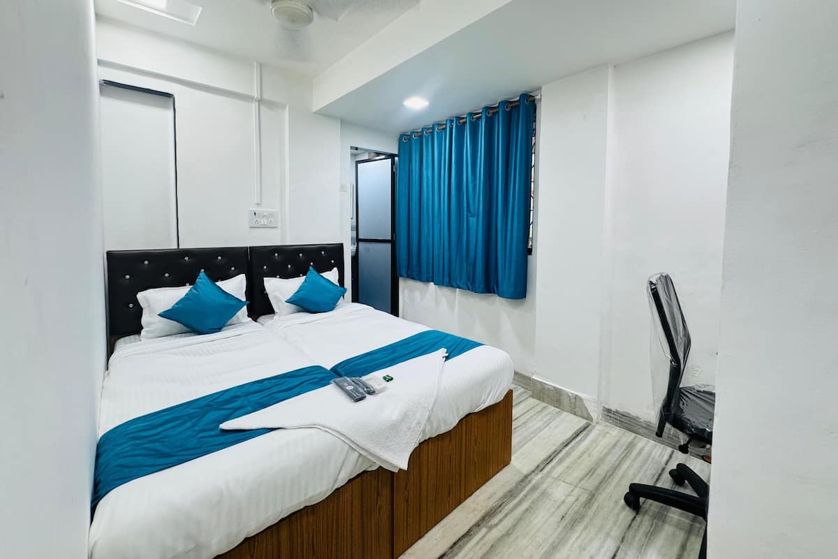 Standard Double Room | Free WiFi