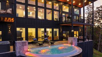 Rumah (5 Bedrooms) | Interior
