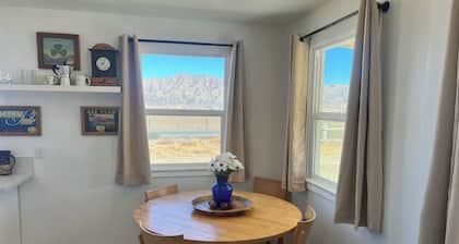 Updated 1BR Kitchen, Fast WiFi + Highway Access Near Buckhorn Carrizo Plain