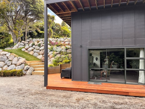 ESCAPE TO THE COUNTRY