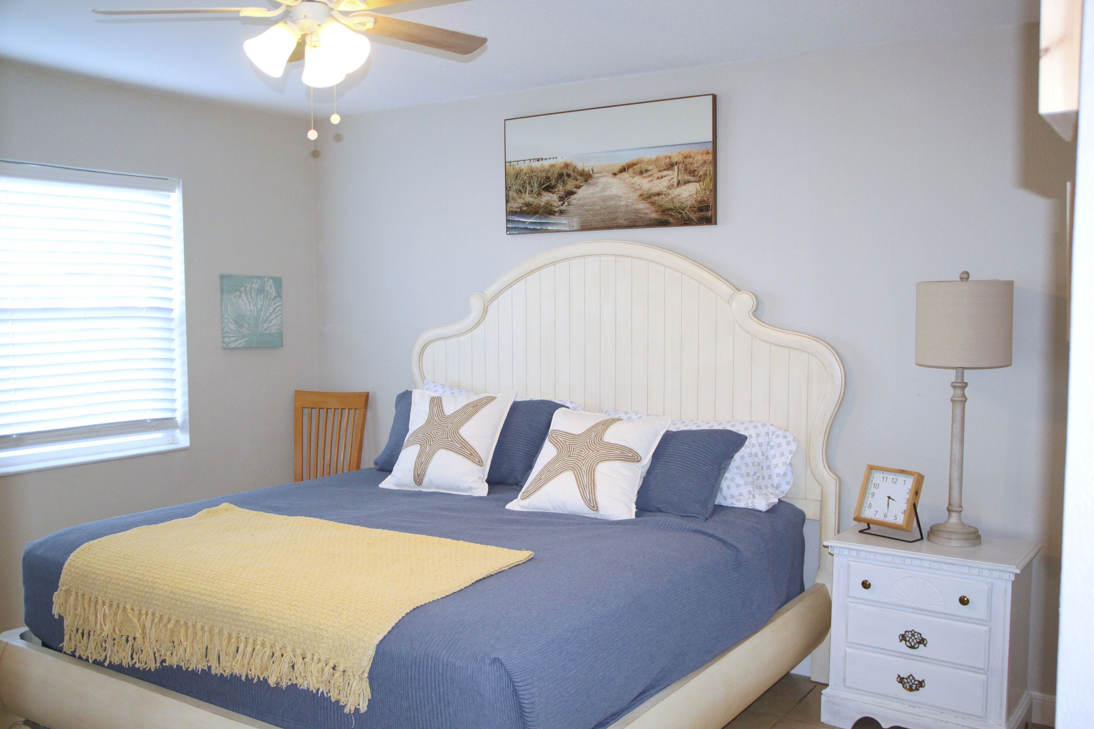 2 habitaciones, tabla de planchar con plancha, cuna de viaje y wifi 