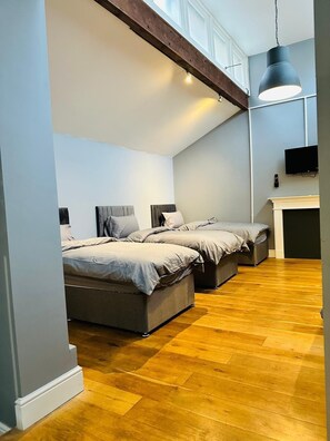 1 bedroom, free WiFi, bed sheets - Flat 6 Character Apartment (Nottingham)