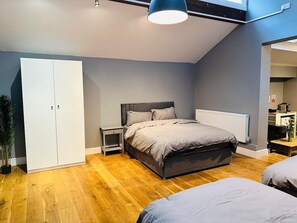 1 bedroom, free WiFi, bed sheets - Flat 6 Character Apartment (Nottingham)