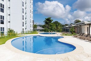 Outdoor pool - Viva Jaco Viva Jaco 01-02b (Jacó)