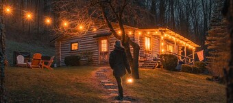 Stargazing Cabin | Fireplace • Fire Pit • Porch