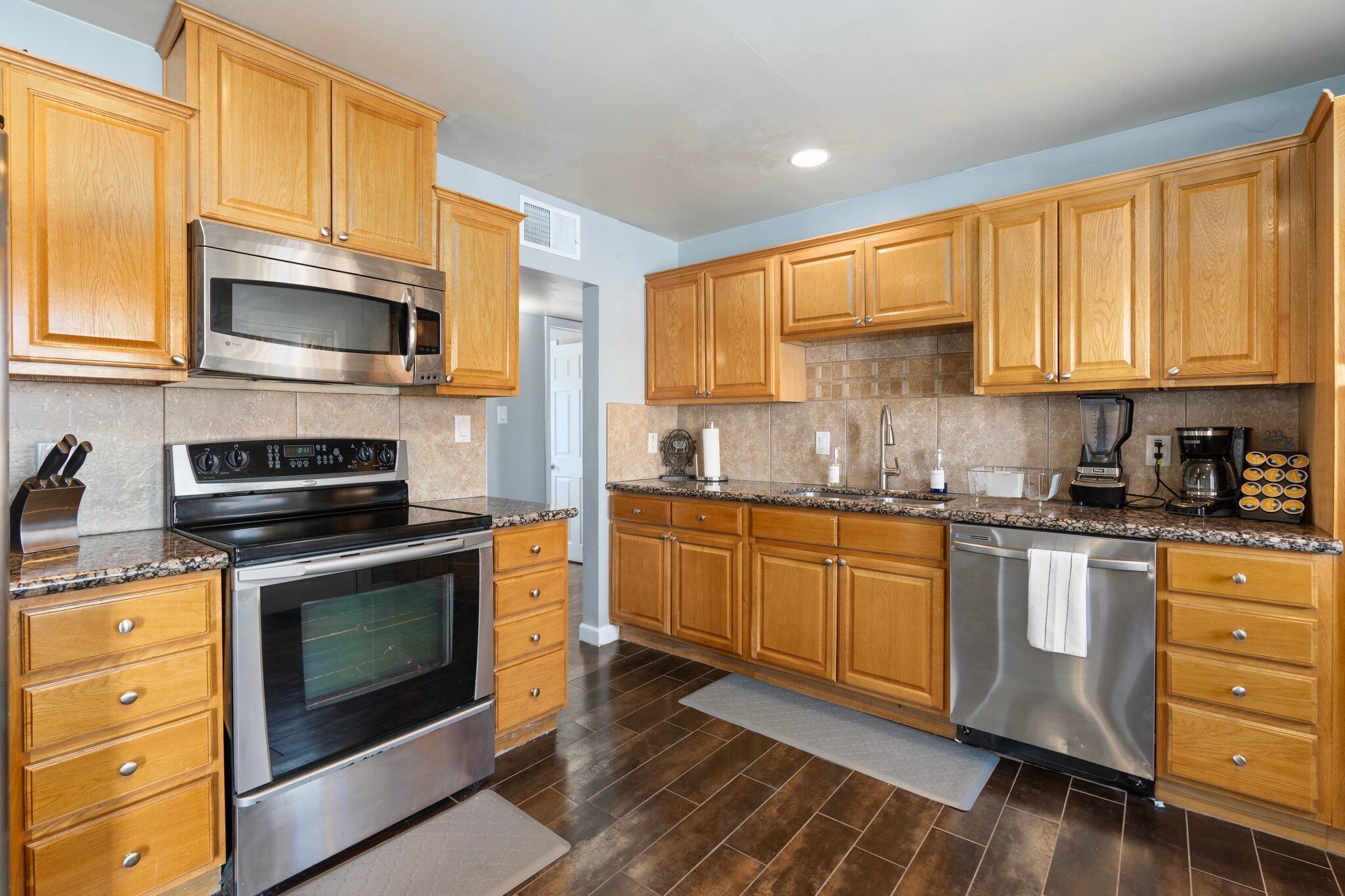 Microwave, oven, stovetop, dishwasher