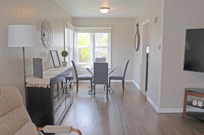 Cozy 2-bedroom apartment in Central Bismarck