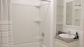 Towels, soap, shampoo, toilet paper