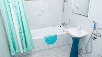 Bidê, toalhas de banho