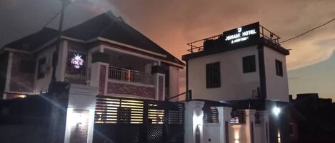 Façade de l’hébergement