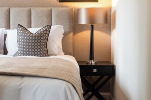 House | 4 bedrooms, free WiFi, bed sheets - Luxurious 4-bed Retreat in London (London)