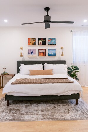 2 chambres, fer et planche à repasser, lit de bébé portatif, Wi-Fi