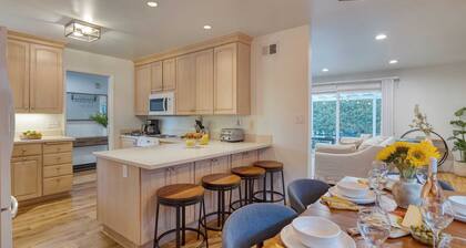 Goleta Getaway by Avantstay Private Backyard, 1.5mi to the Beach!