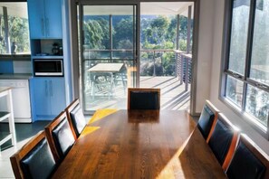 Room - Dreaming of the Buckland (Buckland)