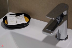 Comfort-Zimmer, Balkon | Badezimmer