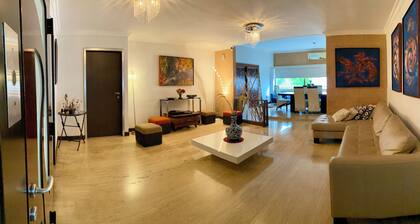 Beautiful bed & breakfast located at the heart of Las Mercedes, in Caracas