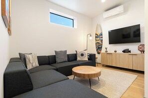 TV connectée, cheminée