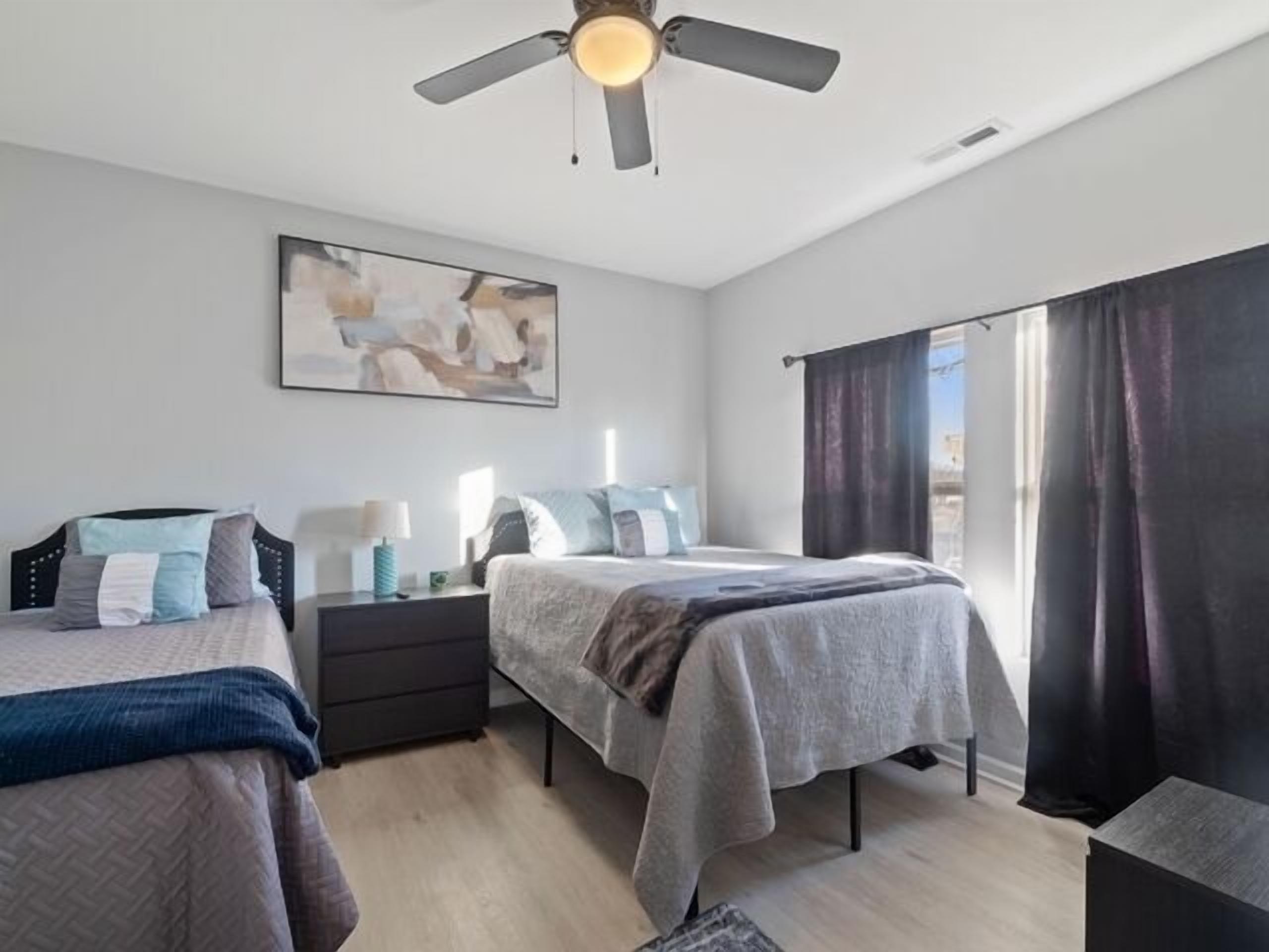 2 bedrooms, iron/ironing board, WiFi, bed sheets