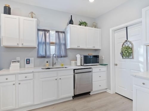 Newly Renovated Home Near Magic City Experience comfort and convenience