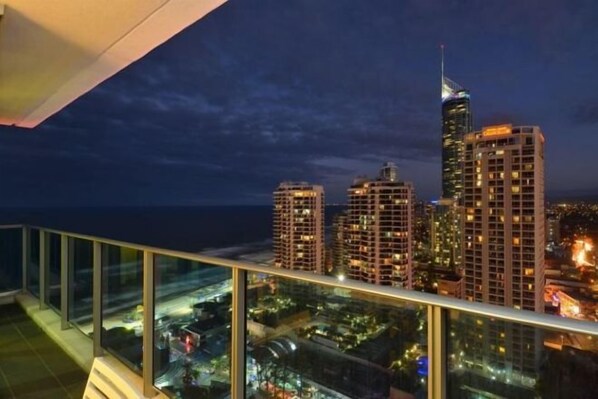 Property grounds - Orchid Residences - HR Surfers Paradise (Surfers Paradise)