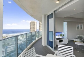 Cots/infant beds - Orchid Residences - HR Surfers Paradise (Surfers Paradise)
