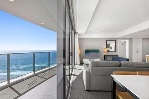 Cots/infant beds - Orchid Residences - HR Surfers Paradise (Surfers Paradise)