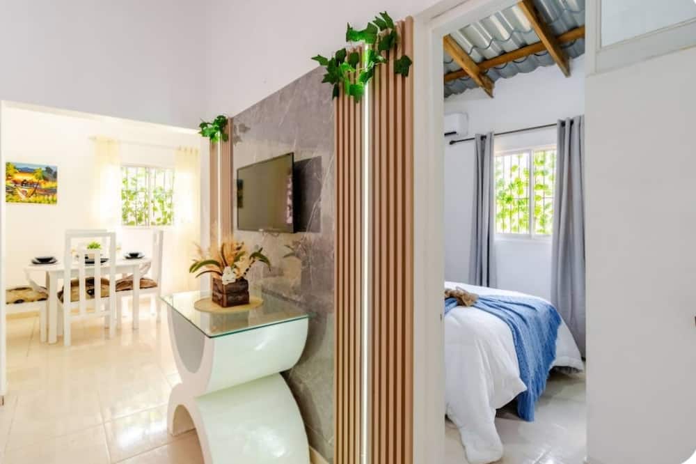 Escape to Puerto Plata, Cozy 2BR Loft in Las Mercedes, 5 Min From Beaches
