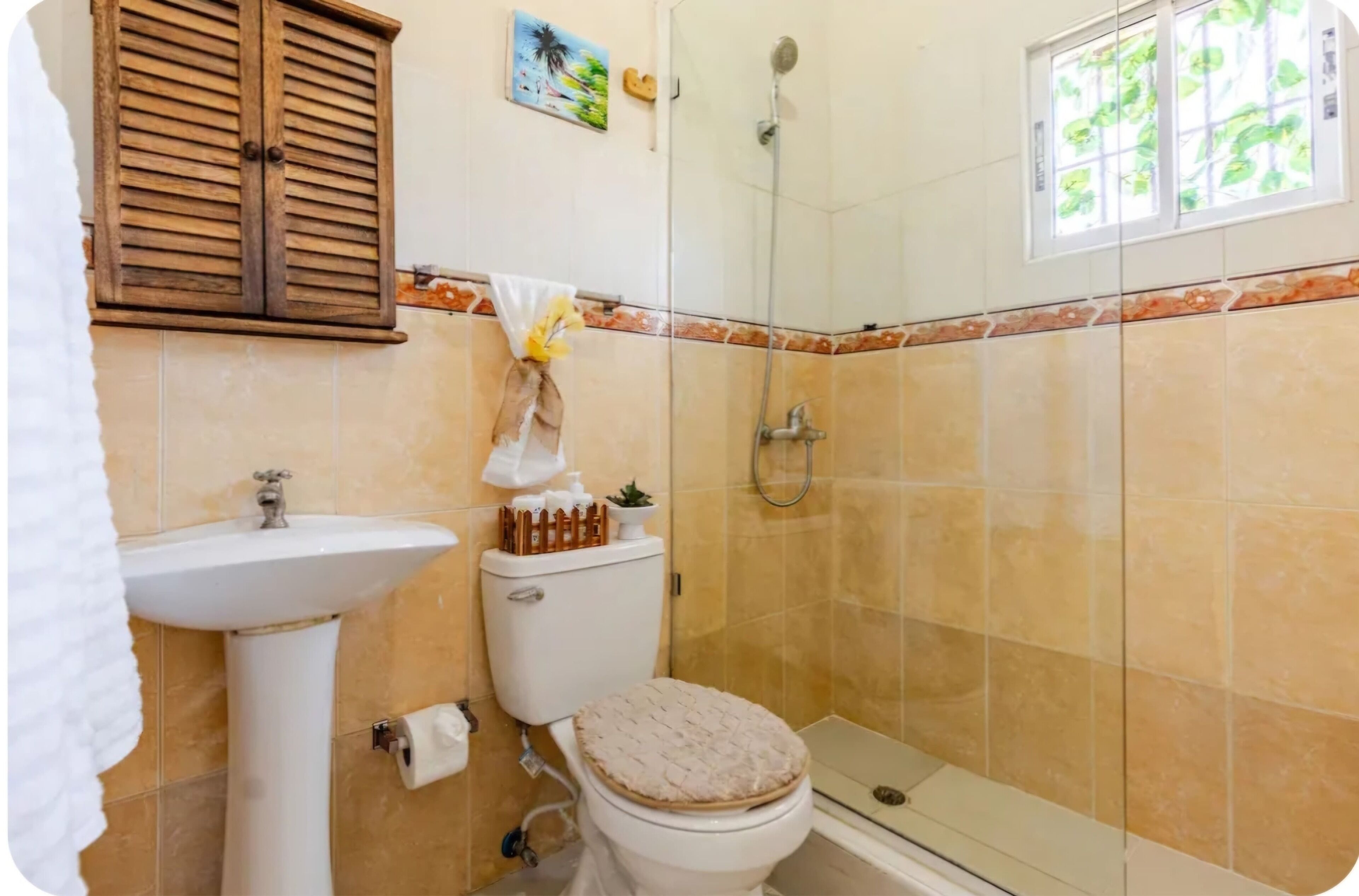 Apartment, 2 Bedrooms, Accessible, Smoking | Bathroom