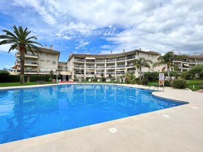 Pool - Golf Sant Jordi - La Llosa, sea views, parking  (Cambrils)