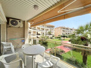 Outdoor dining - Golf Sant Jordi - La Llosa, sea views, parking  (Cambrils)