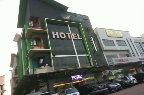 Golden Leaf Boutique Hotel