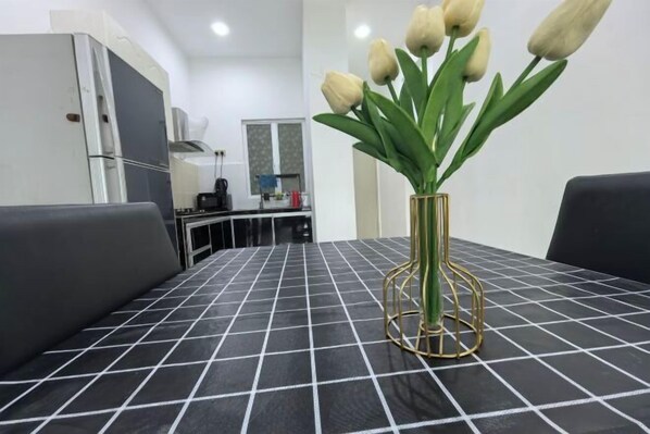 Dining - Sweet Homestay Suite 3BD Room@Simfoni Kuah (Langkawi)