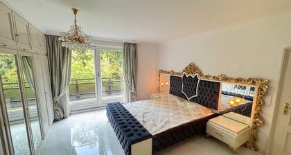 Luxury Apartment in Hamburg Center , Just 10 Minutes with a car to Airport